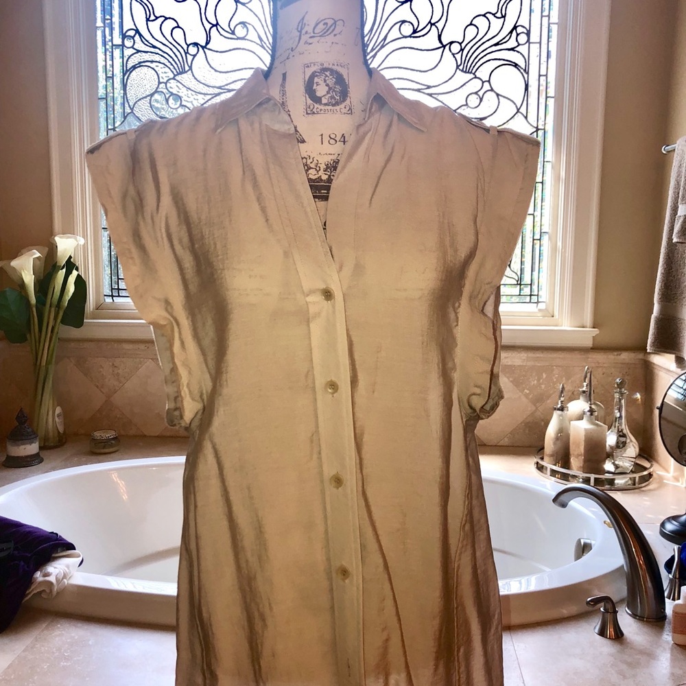 BCBGMAXAZRIA silk/linen blend blouse